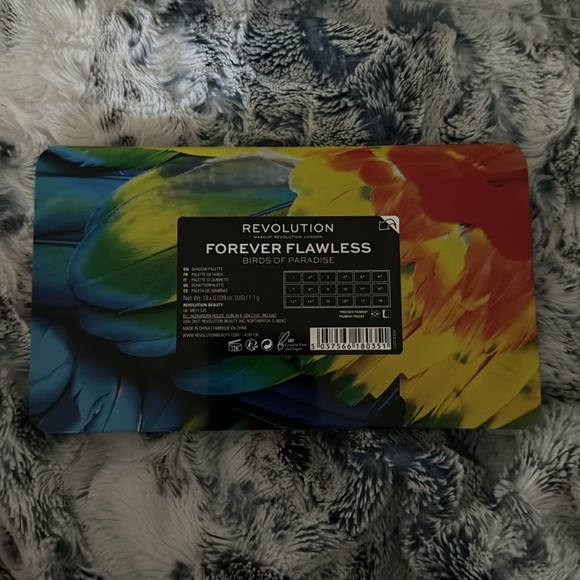 Revolution make up palette birds of Paradise - Picture 3 of 3
